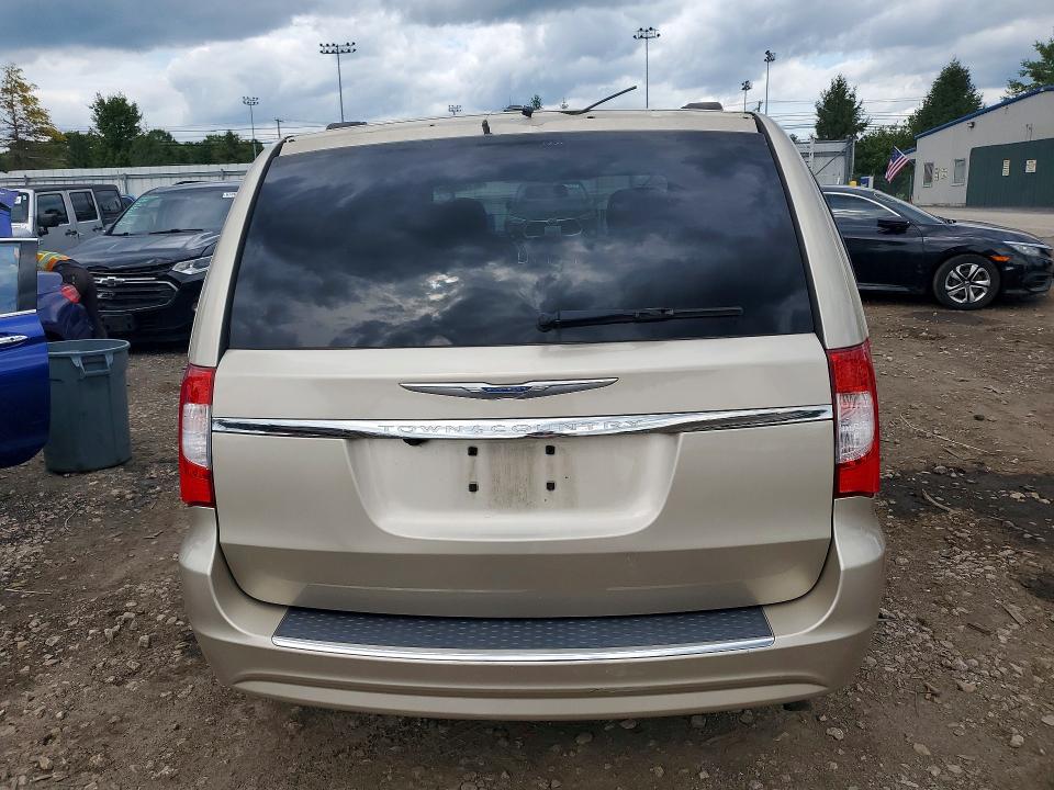 67742156 :رقم المزاد ، 2C4RC1BG6FR755683 vin ، 2015 Chrysler Town & Country مزاد بيع