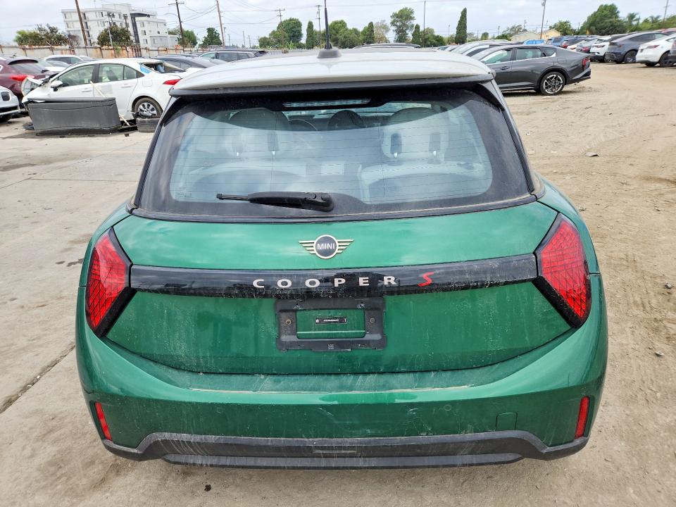 Auction sale of the 2025 Mini Cooper, vin: WMW23GD02S2W33784        , lot number: 69188136