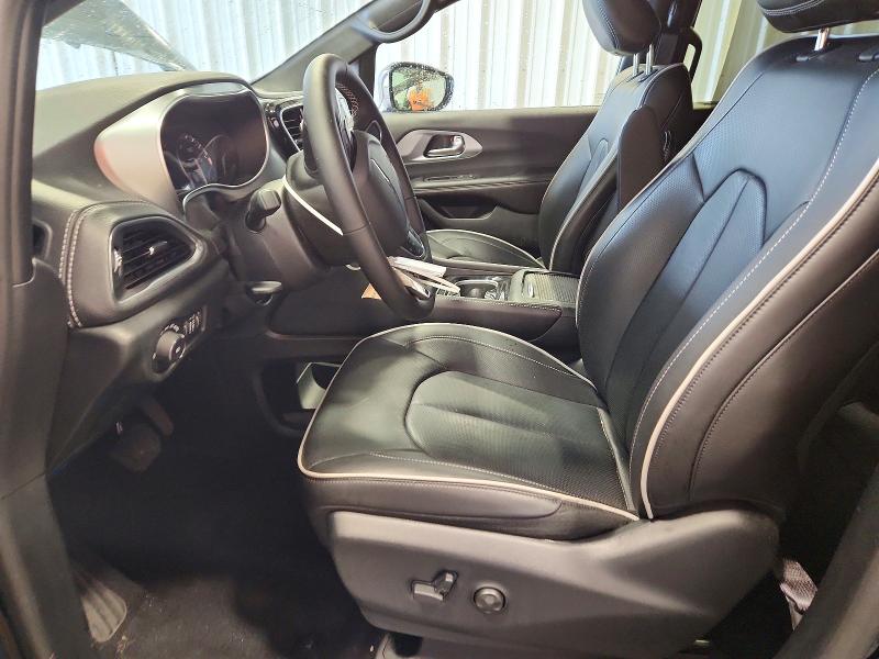 70015646 :رقم المزاد ، 2C4RC1GG1TR250168 vin ، 2026 Chrysler Pacifica مزاد بيع