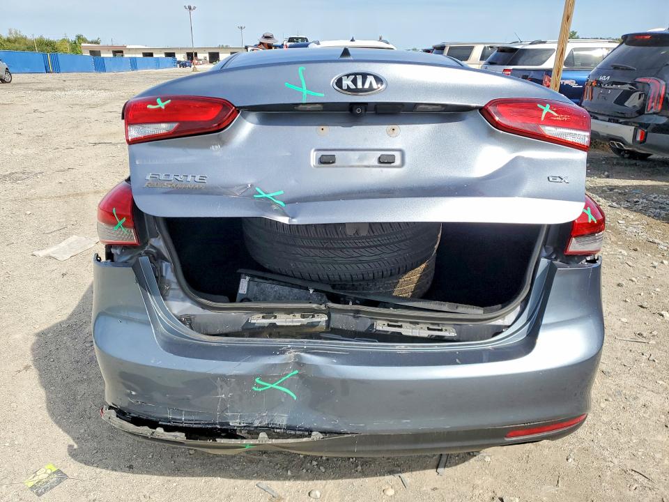 68738756 :رقم المزاد ، 3KPFL4A88HE110665         vin ، 2017 Kia Forte مزاد بيع