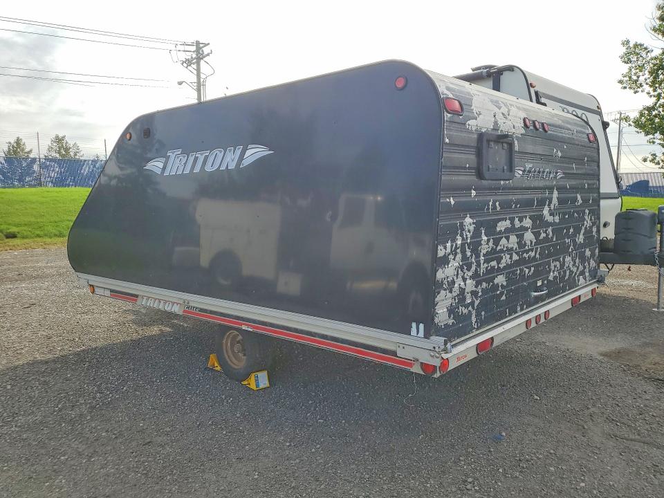 66831416 :رقم المزاد ، 4TCSS11229H121560 vin ، 2009 Triton Triton مزاد بيع