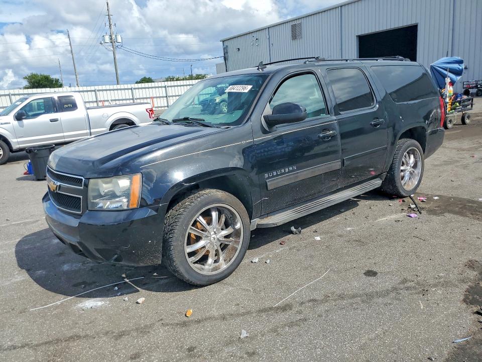Auction sale of the 2013 Chevrolet Suburban, vin: 1GNSCJE02DR373113, lot number: 68412296