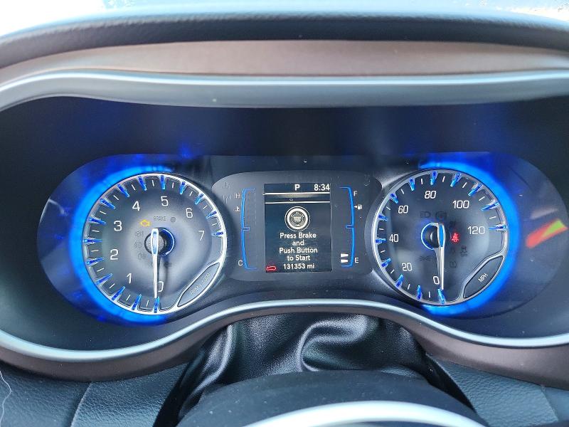 70444806 :رقم المزاد ، 2C4RC1BG2KR537654 vin ، 2019 Chrysler Pacifica مزاد بيع