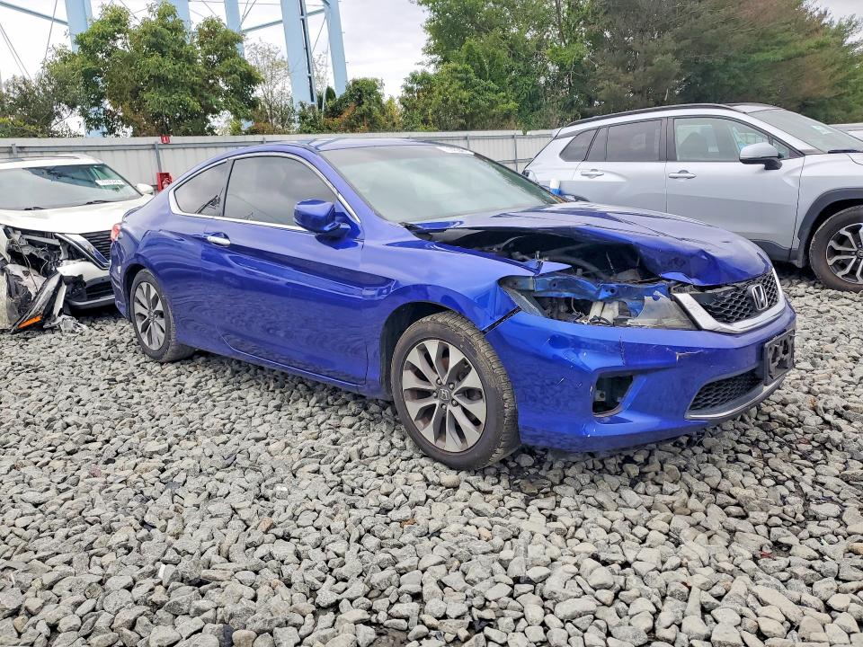 Продаж на аукціоні авто 2013 Honda Accord, vin: 1HGCT1B73DA017252, номер лоту: 70645346