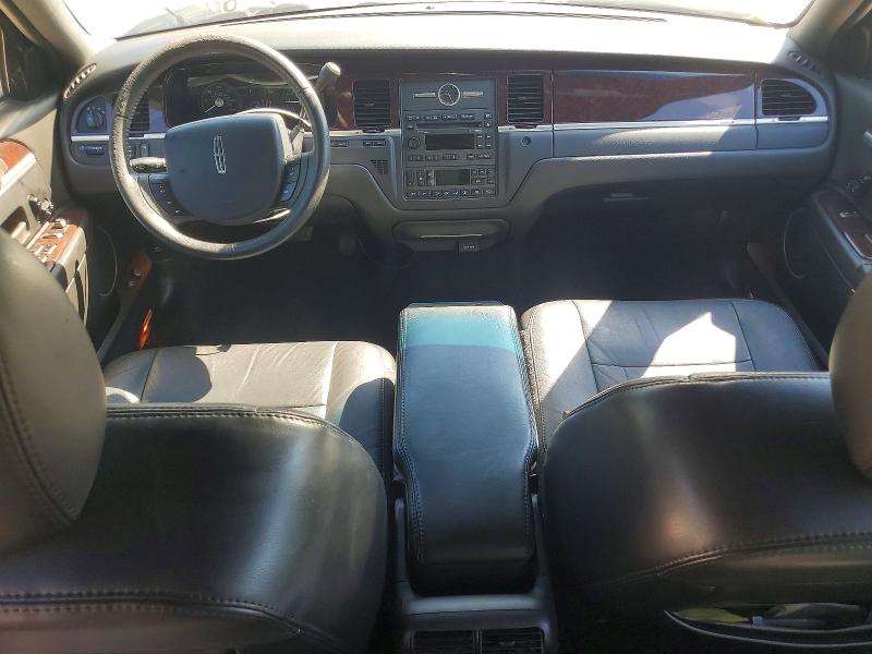 70985446 :رقم المزاد ، 1LNHM81W37Y639148 vin ، 2007 Lincoln Town Car مزاد بيع