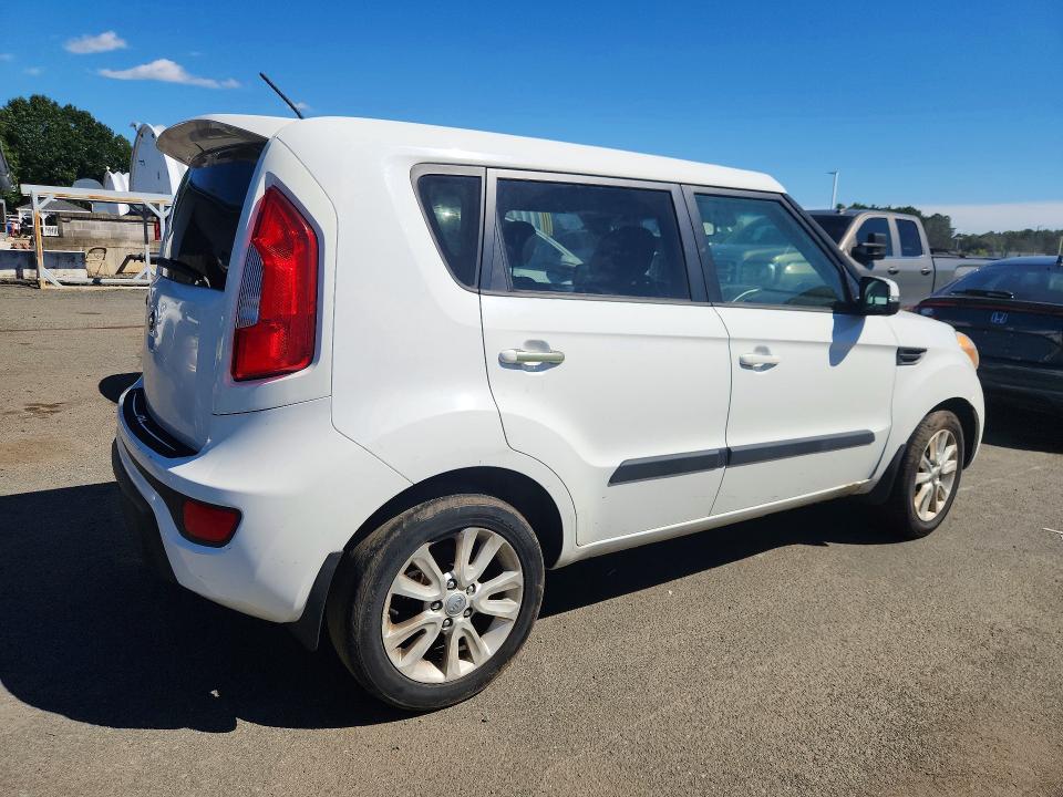 68615916 :رقم المزاد ، KNDJT2A61D7551612 vin ، 2013 Kia Soul مزاد بيع