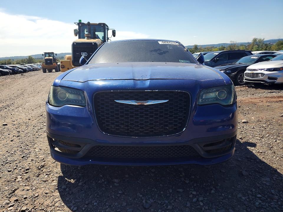 68564316 :رقم المزاد ، 2C3CCABGXKH559529 vin ، 2019 Chrysler 300 مزاد بيع