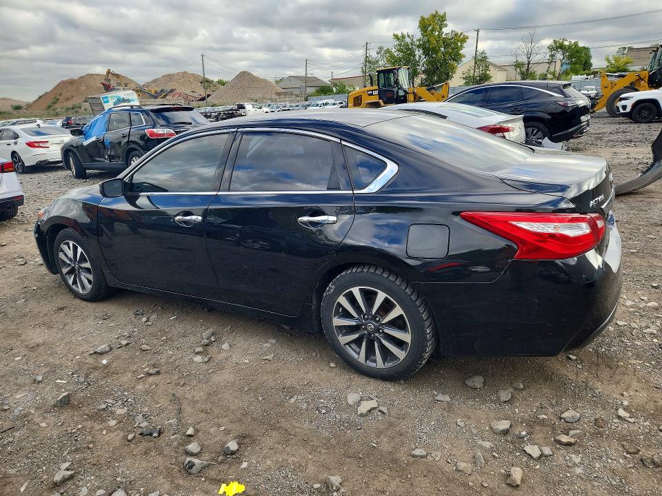 Продажа на аукционе авто 2017 Nissan Altima, vin: 1N4AL3AP2HC233483, номер лота: 70309576