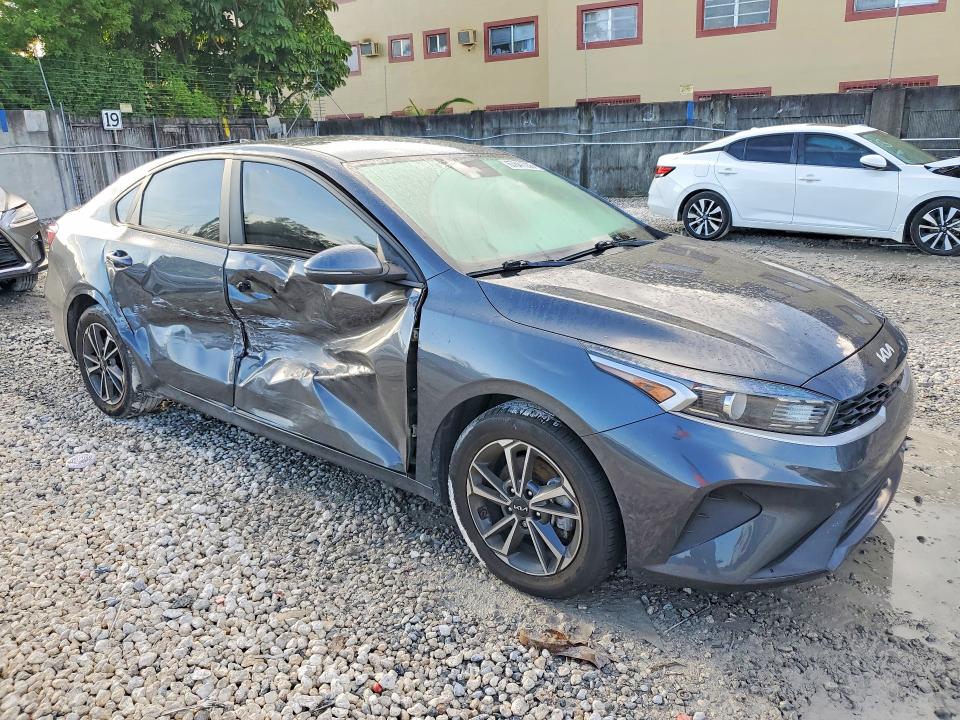67841036 :رقم المزاد ، 3KPF24AD6NE470920 vin ، 2022 Kia Forte مزاد بيع