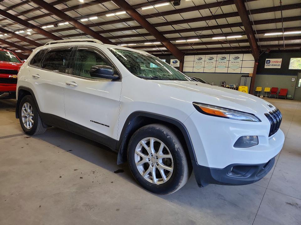 Продаж на аукціоні авто 2017 Jeep Cherokee, vin: 1C4PJMCB0HW646745, номер лоту: 70166096
