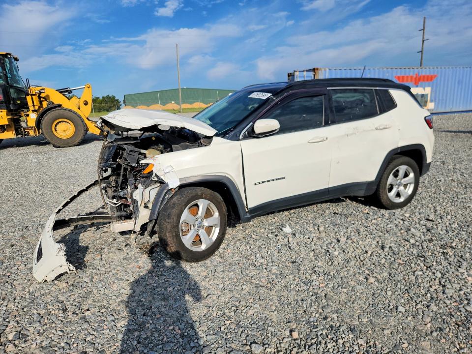 67680596 :رقم المزاد ، 3C4NJDBB4JT192584 vin ، 2018 Jeep Compass مزاد بيع