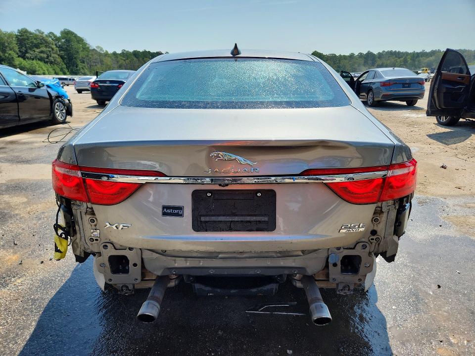 67517356 :رقم المزاد ، SAJBJ4FX1LCY85914 vin ، 2020 Jaguar Xf مزاد بيع