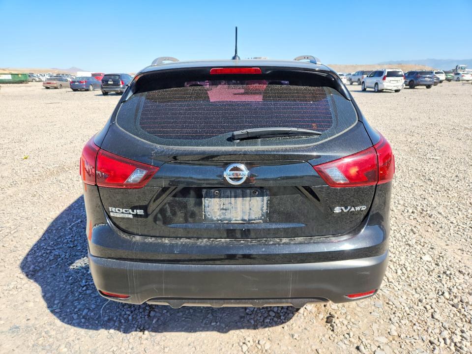 67651356 :رقم المزاد ، JN1BJ1CRXJW283563 vin ، 2018 Nissan Rogue Sport مزاد بيع