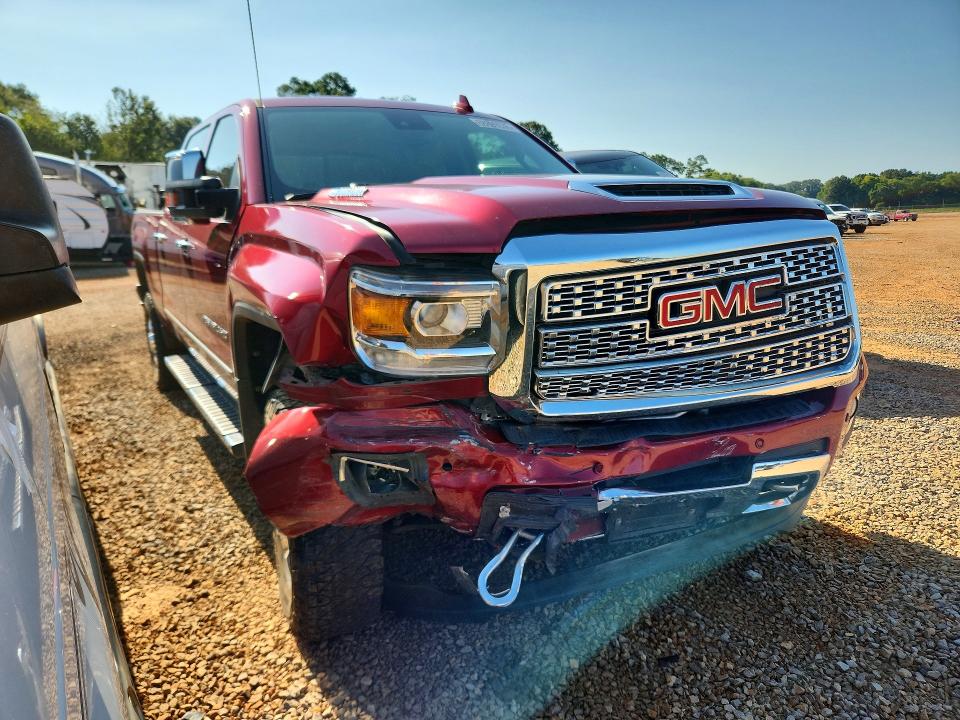 68699536 :رقم المزاد ، 1GT42WEY7KF281064 vin ، 2019 Gmc Sierra مزاد بيع