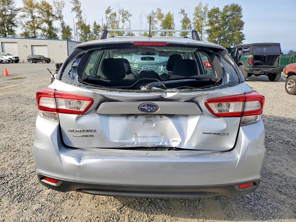 68978896 :رقم المزاد ، 4S3GTAA6XJ3706519 vin ، 2018 Subaru Impreza مزاد بيع