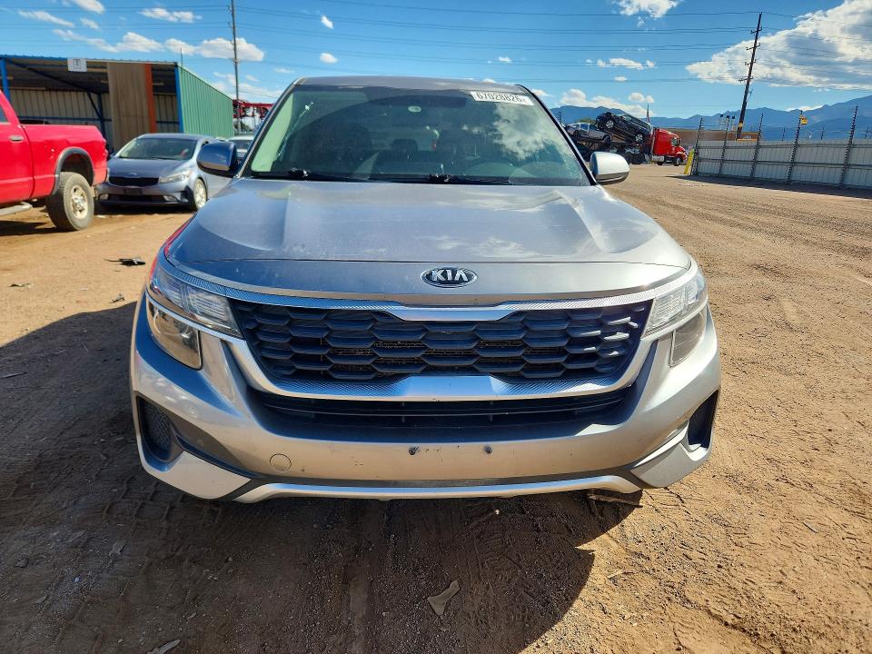 67028826 :رقم المزاد ، KNDEPCAA0M7095893 vin ، 2021 Kia Seltos مزاد بيع