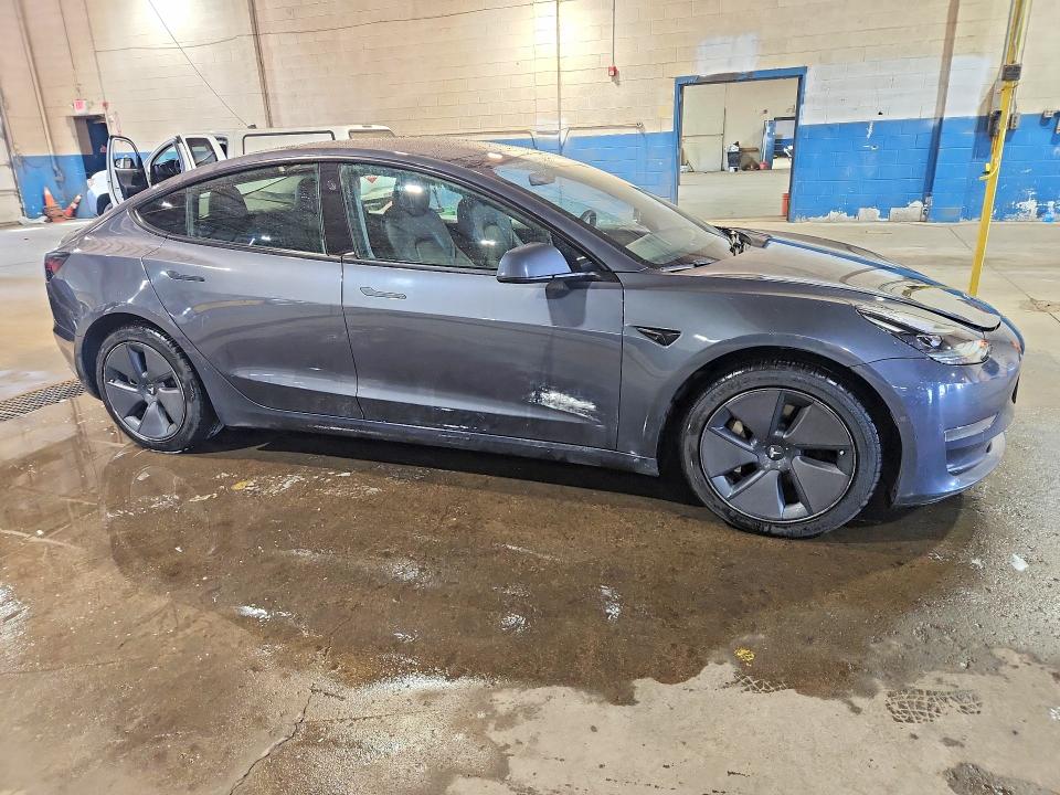 70737136 :رقم المزاد ، 5YJ3E1EA9NF369728 vin ، 2022 Tesla Model 3 مزاد بيع