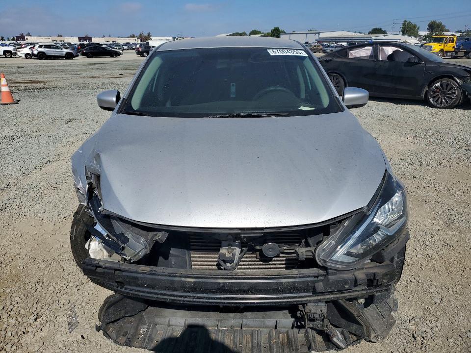 67004356 :رقم المزاد ، 3N1AB7AP4KY202452 vin ، 2019 Nissan Sentra مزاد بيع