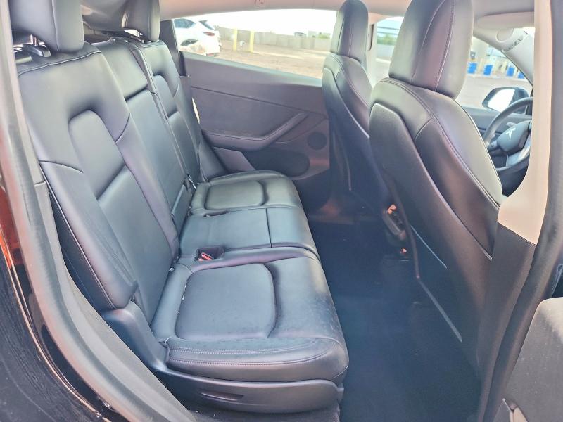 67827006 :رقم المزاد ، 7SAYGAEEXNF391887 vin ، 2022 Tesla Model Y مزاد بيع