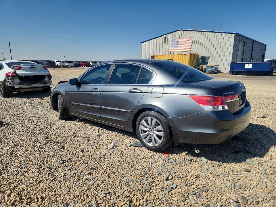 67643376 :رقم المزاد ، 1HGCP2F84BA113899 vin ، 2011 Honda Accord مزاد بيع