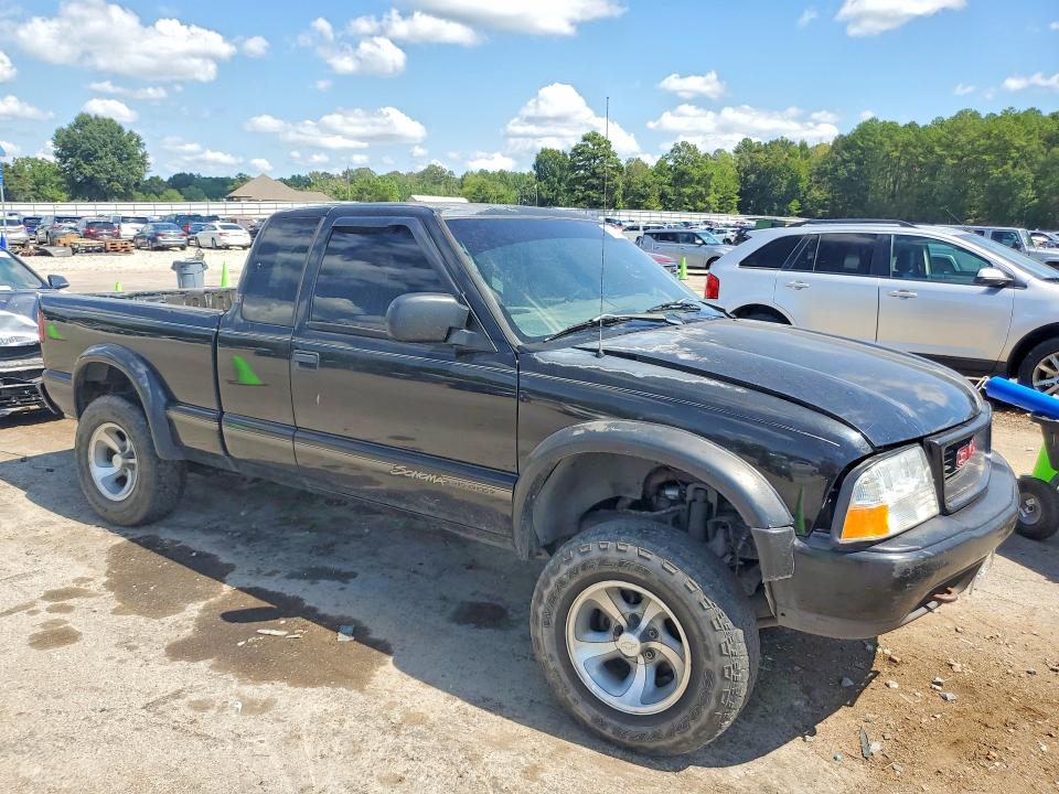Продажа на аукционе авто 1999 Gmc Sonoma, vin: 1GTCT19WXX8513740, номер лота: 63327666