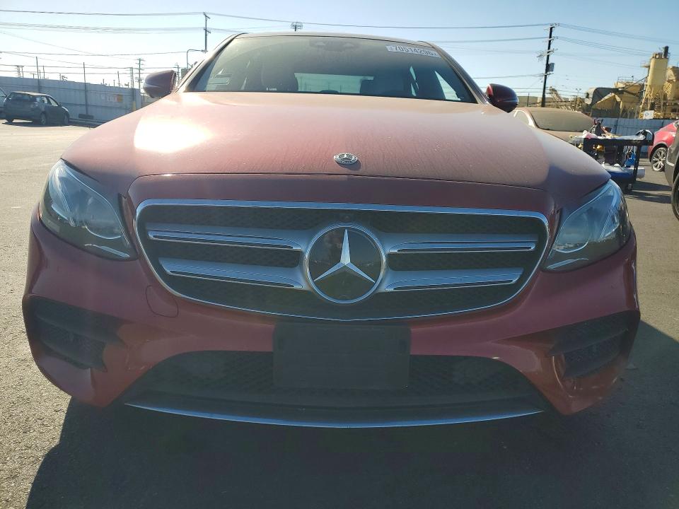 Продажа на аукционе авто 2020 Mercedes-benz E, vin: WDDZF8DB1LA732626, номер лота: 70514296