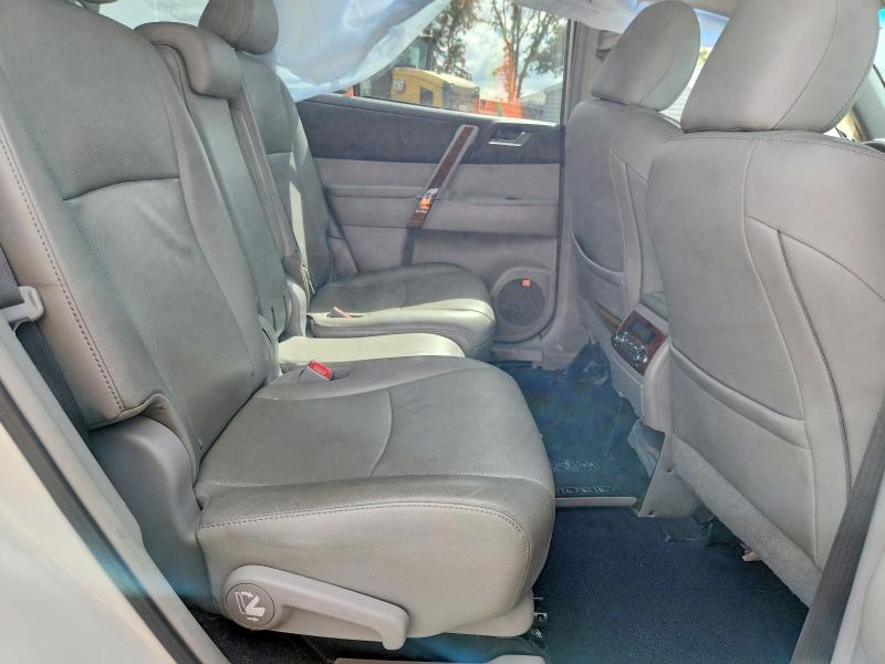 67465666 :رقم المزاد ، 5TDDK3EH7CS132024 vin ، 2012 Toyota Highlander مزاد بيع