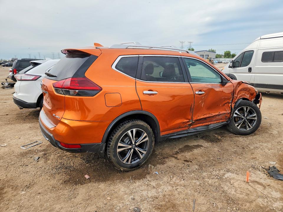 2018 Nissan Rogue მანქანა იყიდება აუქციონზე, vin: 5N1AT2MV9JC714315, აუქციონის ნომერი: 68403666