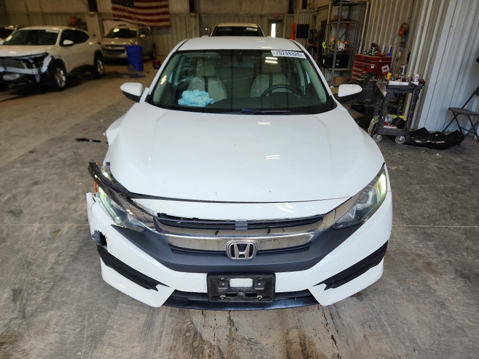 70248326 :رقم المزاد ، 19XFC2F53GE076331 vin ، 2016 Honda Civic مزاد بيع