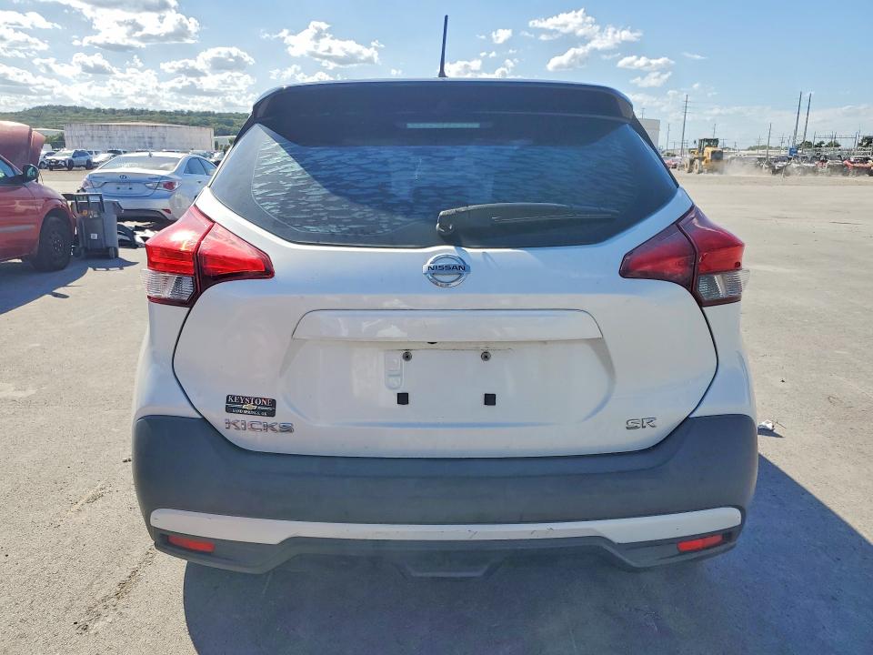 Auction sale of the 2019 Nissan Kicks, vin: 3N1CP5CUXKL569628        , lot number: 69325716