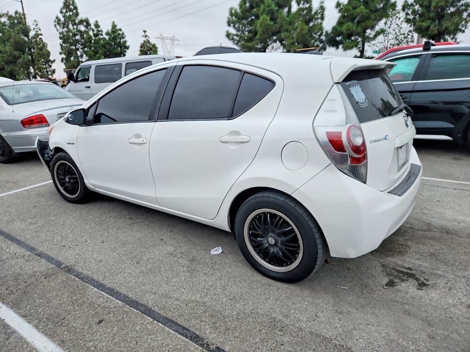 Продажа на аукционе авто 2012 Toyota Prius C, vin: JTDKDTB39C1028061, номер лота: 68698946