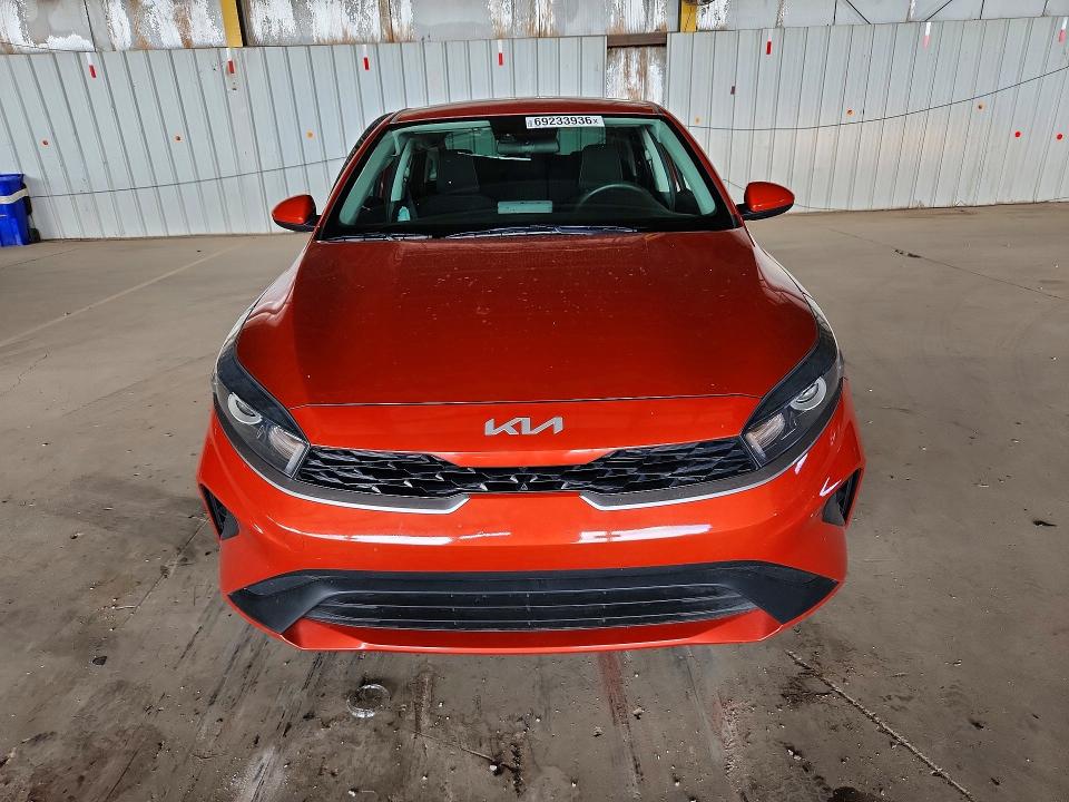 69233936 :رقم المزاد ، 3KPF24AD3PE509160 vin ، 2023 Kia Forte مزاد بيع
