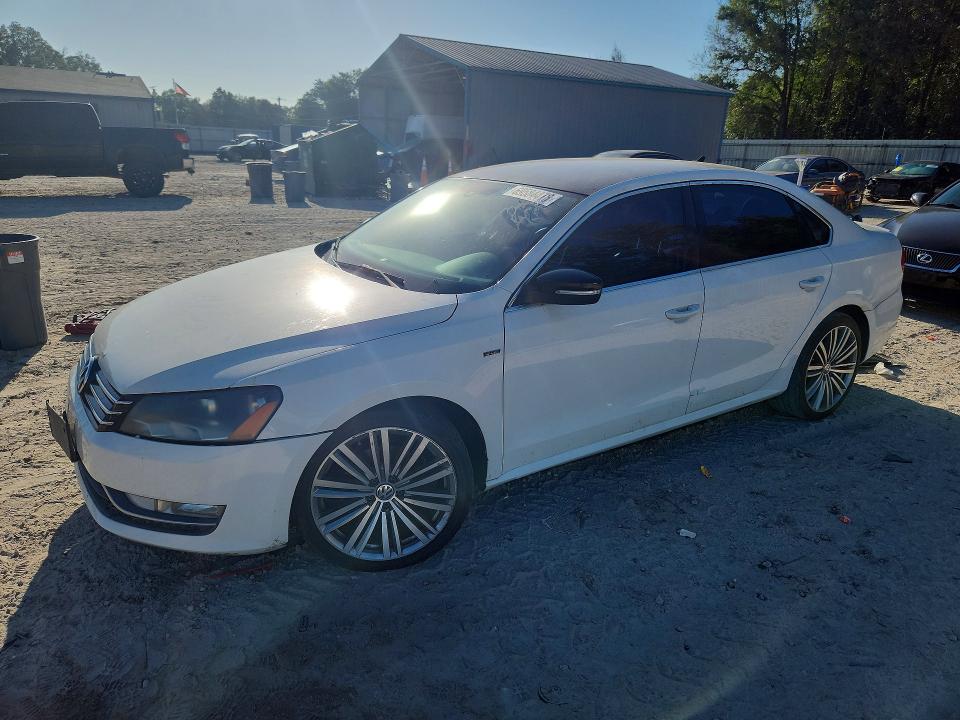 Продаж на аукціоні авто 2015 Volkswagen Passat, vin: 1VWBT7A32FC071688, номер лоту: 69584476