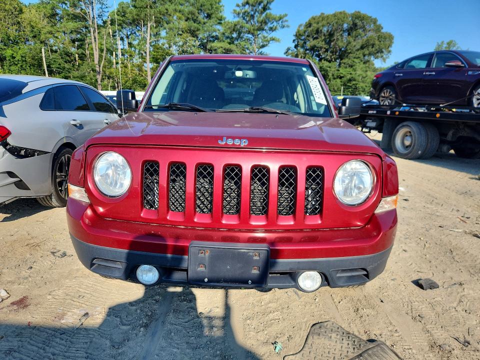 67338476 :رقم المزاد ، 1C4NJPBA0GD553266 vin ، 2016 Jeep Patriot مزاد بيع