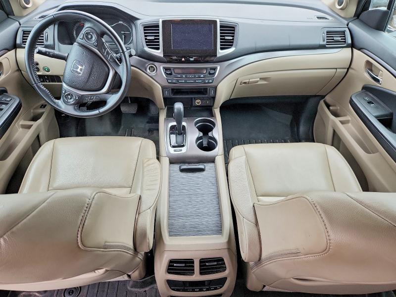 Продаж на аукціоні авто 2017 Honda Pilot, vin: 5FNYF6H61HB052862, номер лоту: 70520426