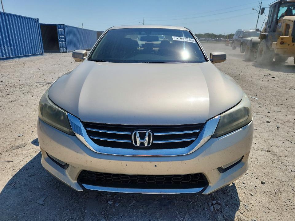 Продажа на аукционе авто 2013 Honda Accord, vin: 1HGCR3F84DA017841, номер лота: 67642866