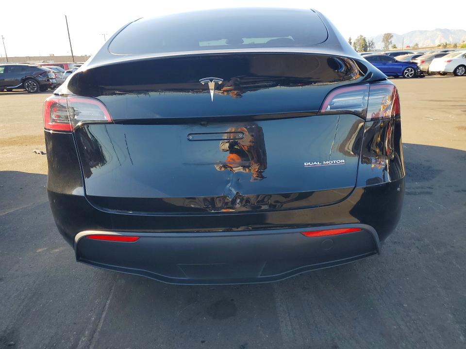 Продаж на аукціоні авто 2023 Tesla Model Y, vin: 7SAYGDEE1PF814327, номер лоту: 70530796