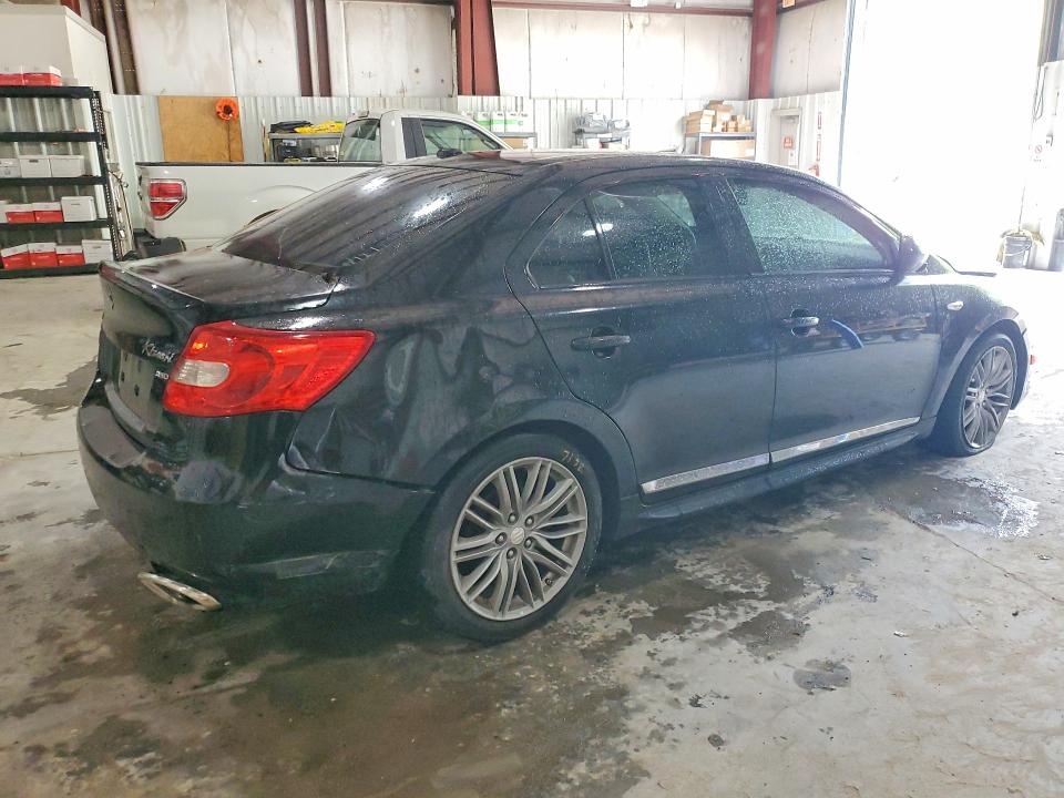 Продаж на аукціоні авто 2012 Suzuki Kizashi, vin: JS2RF9A85C6101105, номер лоту: 68649256