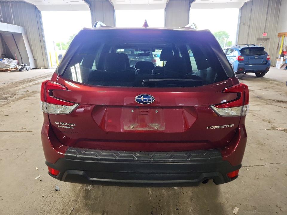 70290476 :رقم المزاد ، JF2SKAFC9MH423078 vin ، 2021 Subaru Forester مزاد بيع