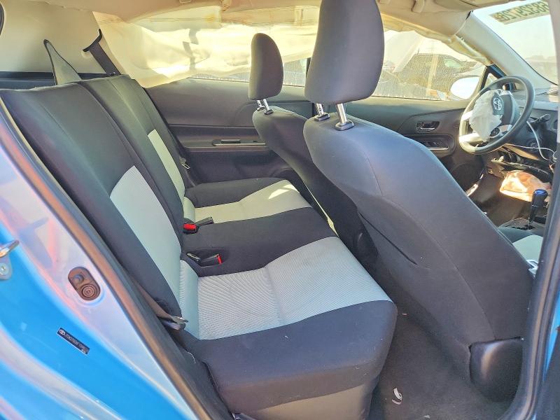 68329726 :رقم المزاد ، JTDKDTB36F1098038 vin ، 2015 Toyota Prius C مزاد بيع