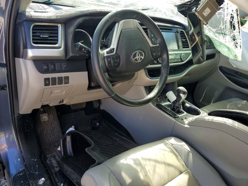 Продажа на аукционе авто 2019 Toyota Highlander, vin: 5TDJZRFHXKS704198, номер лота: 70179466
