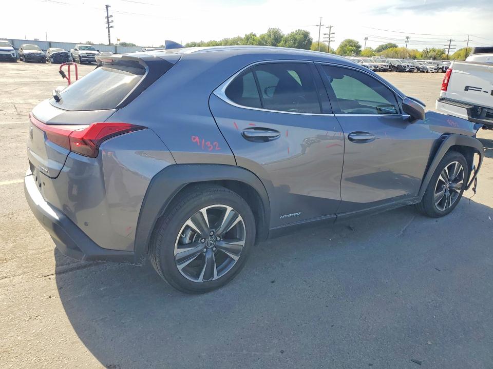 2021 Lexus Ux მანქანა იყიდება აუქციონზე, vin: JTHP9JBHXM2043363, აუქციონის ნომერი: 69569356