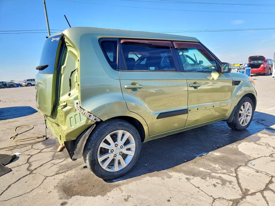 70430456 :رقم المزاد ، KNDJT2A68C7460514 vin ، 2012 Kia Soul مزاد بيع