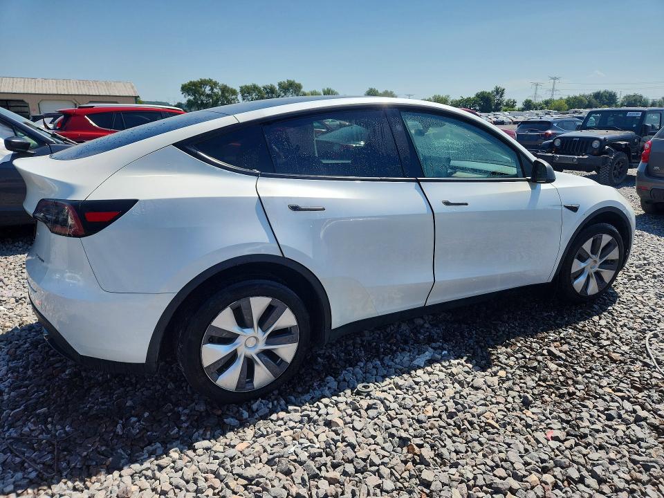 2024 Tesla Model Y მანქანა იყიდება აუქციონზე, vin: 7SAYGDEE7RA258332, აუქციონის ნომერი: 67330606