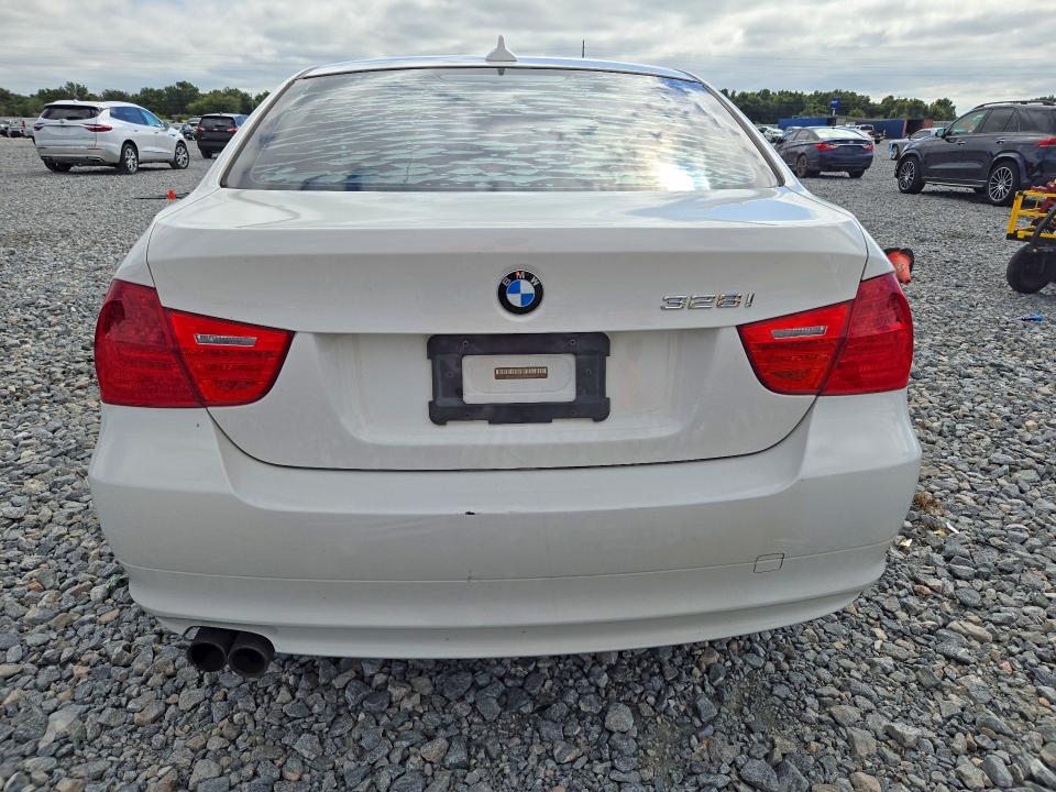Aukcja sprzedaży 2010 Bmw 328, vin: WBAPH7G58ANM48411, numer aukcji: 70423446