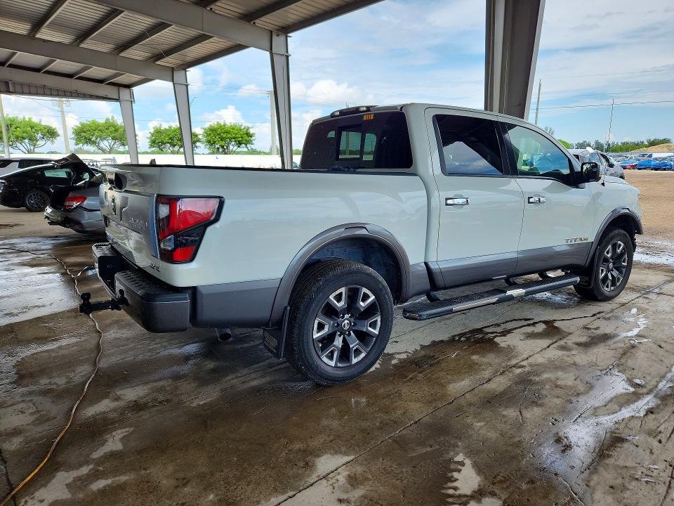 68025126 :رقم المزاد ، 1N6AA1ED2MN531645 vin ، 2021 Nissan Titan مزاد بيع
