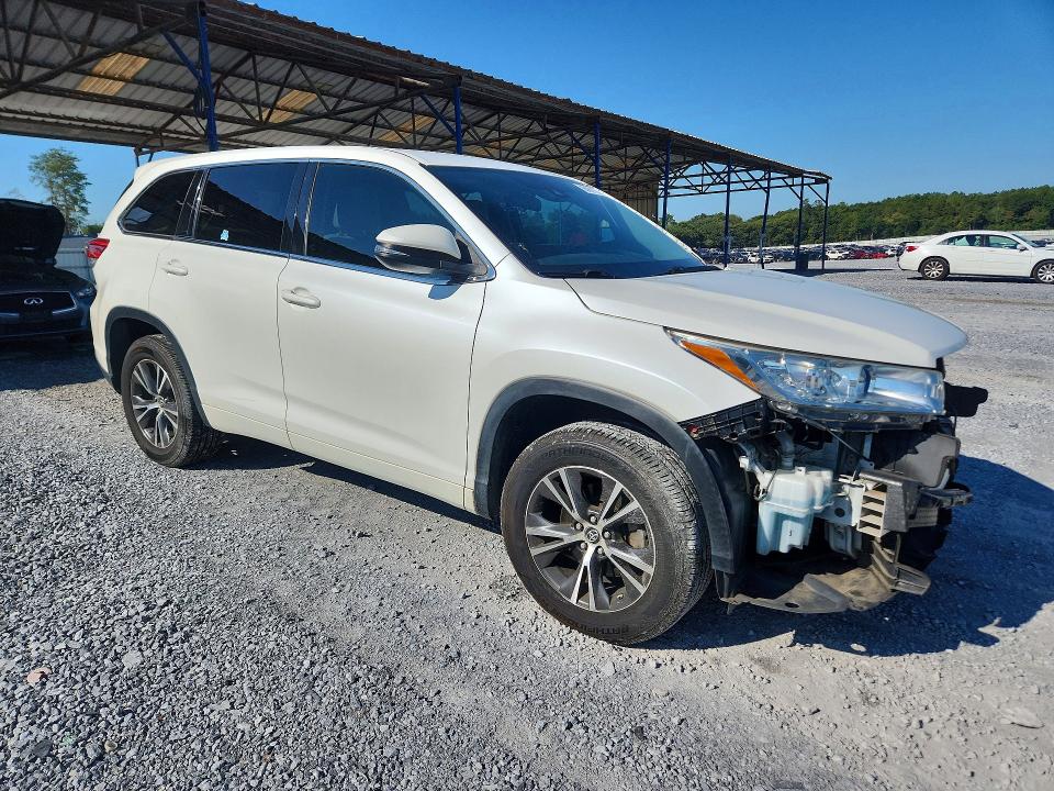 68661706 :رقم المزاد ، 5TDZARFH2HS027621 vin ، 2017 Toyota Highlander مزاد بيع