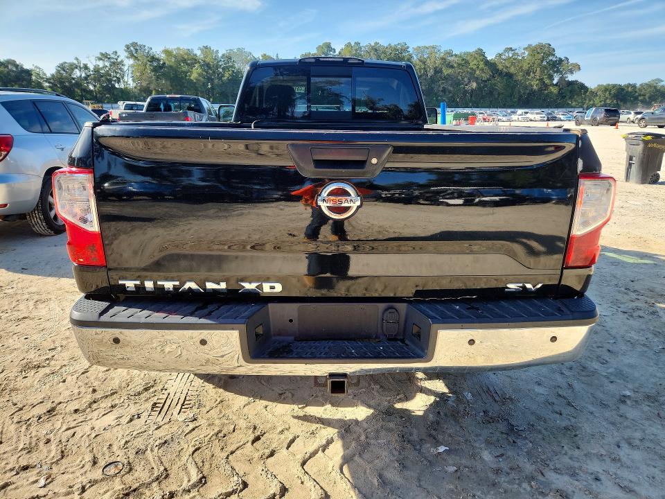 69169866 :رقم المزاد ، 1N6BA1R97HN519877 vin ، 2017 Nissan Titan Xd مزاد بيع