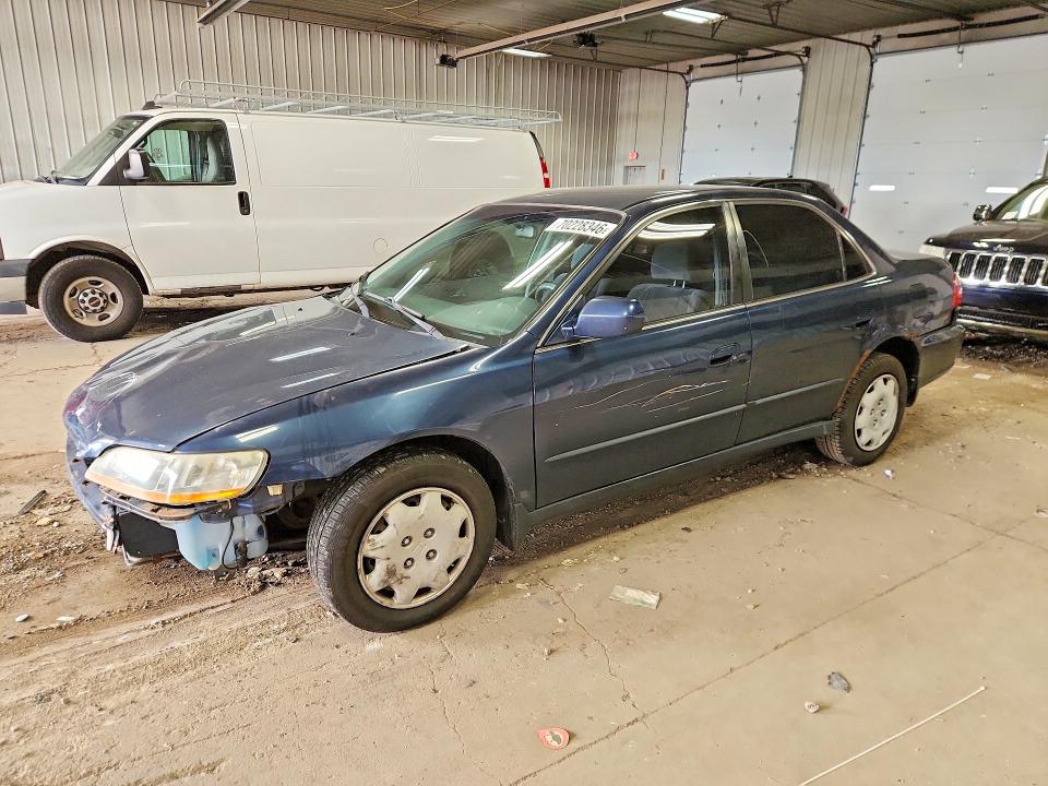 2000 Honda Accord მანქანა იყიდება აუქციონზე, vin: JHMCG5543YC036789, აუქციონის ნომერი: 70228346