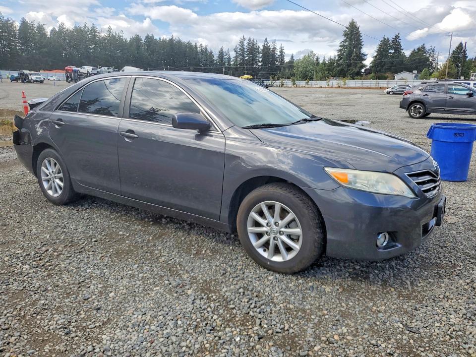 67729396 :رقم المزاد ، 4T1BK3EK7BU123882 vin ، 2011 Toyota Camry مزاد بيع